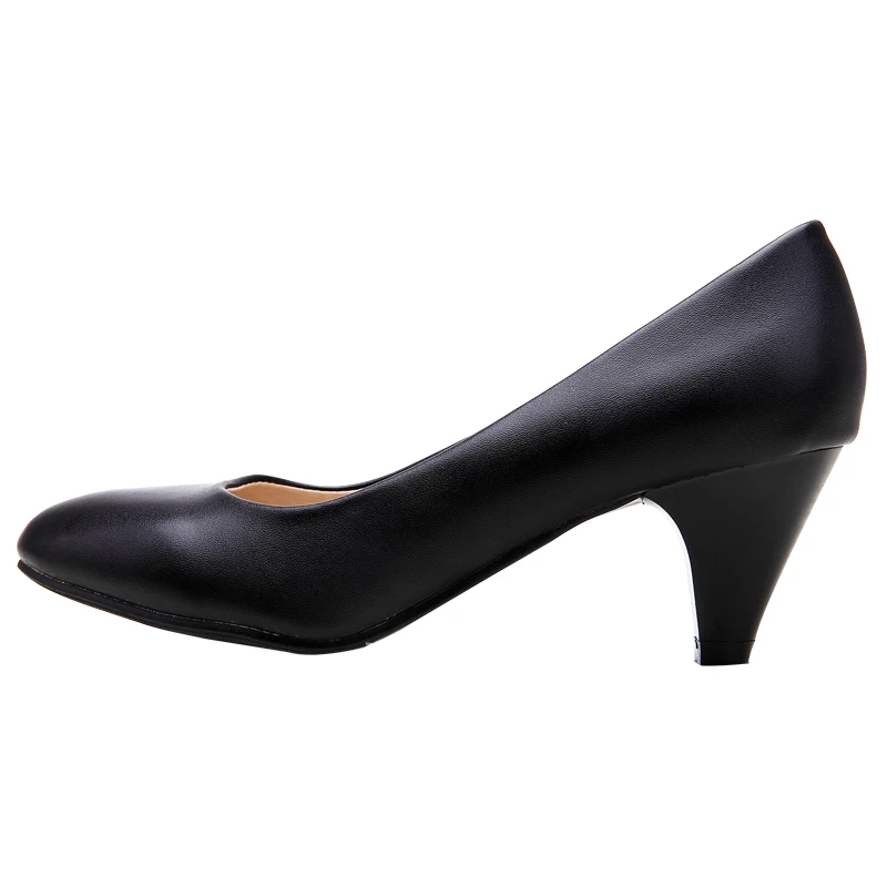 YALNN/женская кожаная обувь на среднем каблуке; Новинка; Высококачественная обувь; Классические черно-белые туфли-лодочки; обувь для офиса; женская обувь