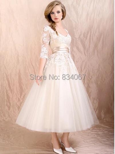 Vintage White And Black Wedding Dress Half Sleeve 2017 V Neck Applique Women Bridal Gown Vestido De Noiva Curto In Dresses From Weddings Events On Vintage White And Black Wedding Dress Half Sleeve 2017 V Neck Applique Women Bridal Gown Vestido De Noiva Curto In Dresses From Weddings Events On
