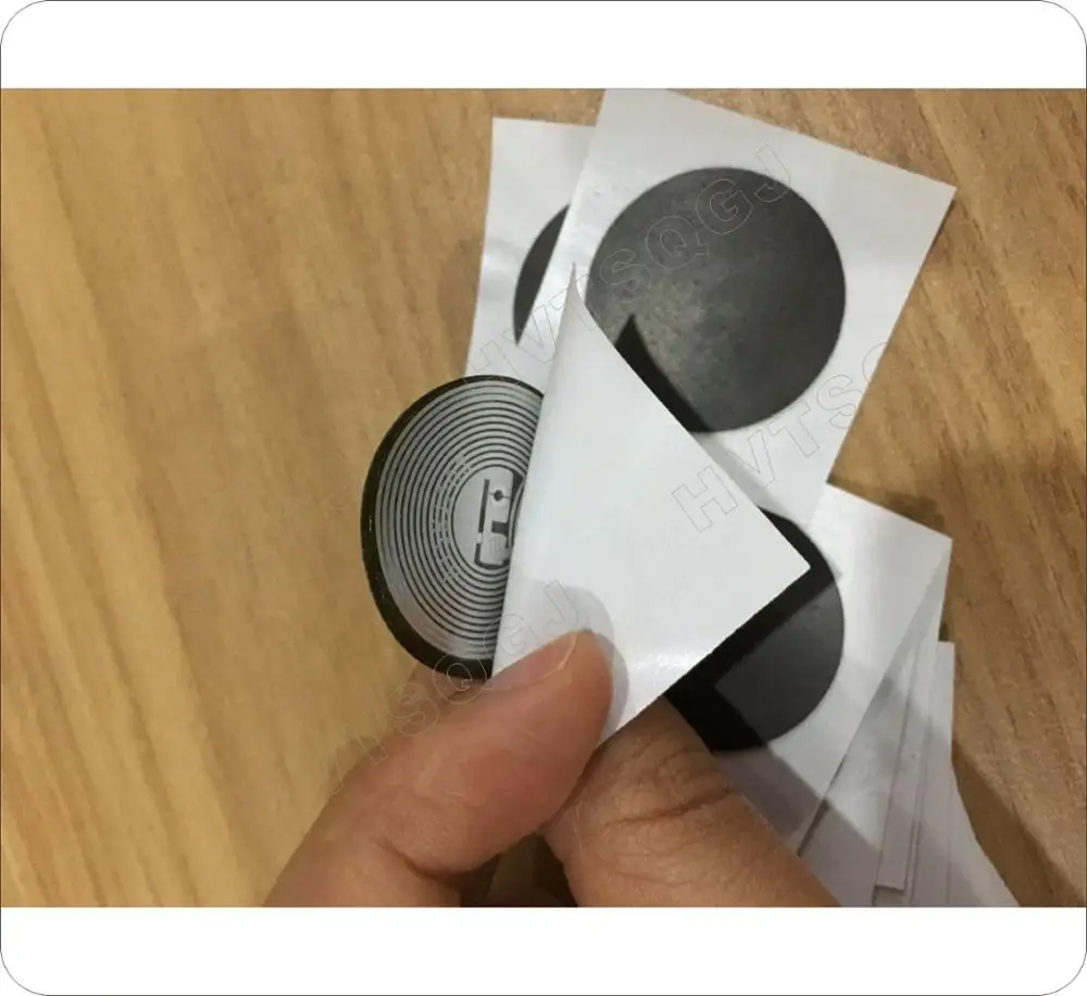 13.56MZH анти-металлические 213 NFC тег наклейки этикетка анти Металл диаметр 25 мм/30 мм Поддержка любого смартфона с функцией nfc