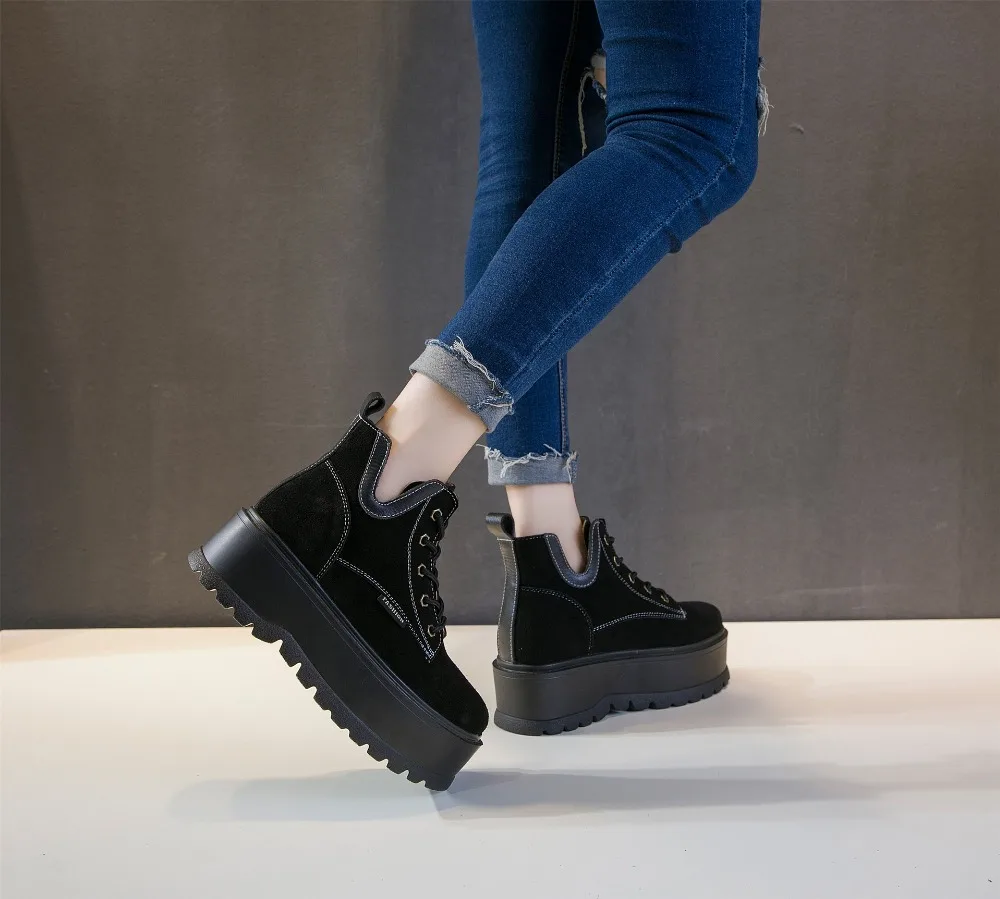 9429700964_2104939880