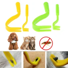 2Pcs set Hook Yellow Green Plastic Portable Hook Tick Twister Remover Hook Horse Human Cat Dog