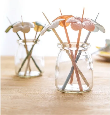 Lovely flower shape fruit fork creative colorful fruit picking creative fruit fork shape beautiful (8)