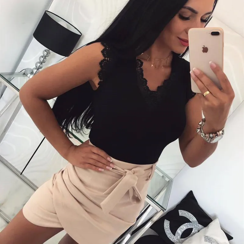

Summer Women Sexy Off Shoulder Lace Bandage T Shirts 2019 New Fashion Casual Slim Solid V Neck Pullover Top Lady Bottoming Shirt