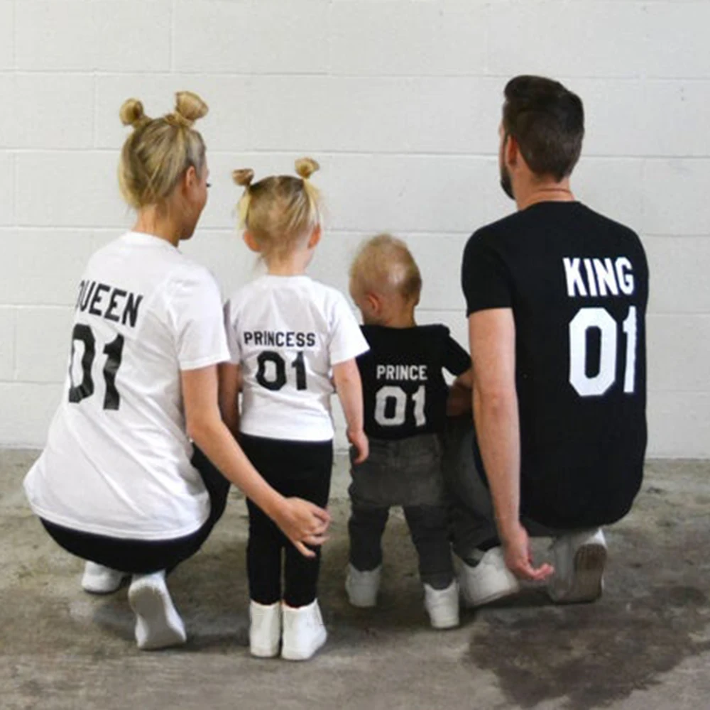 Футболки для всей семьи, 1 шт. одинаковые футболки для папы, мамы, дочки и сына, для королевы, принца, принцессы, 01 футболки для королевы