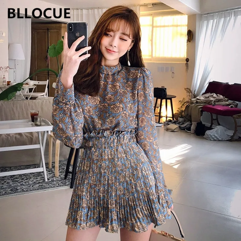 

BLLOCUE Women Retro Sweet Flower Print Two Piece Set 2019 Summer Long Sleeve Chiffon Top + Pleated Mini Skirt Set 2 Piece Set