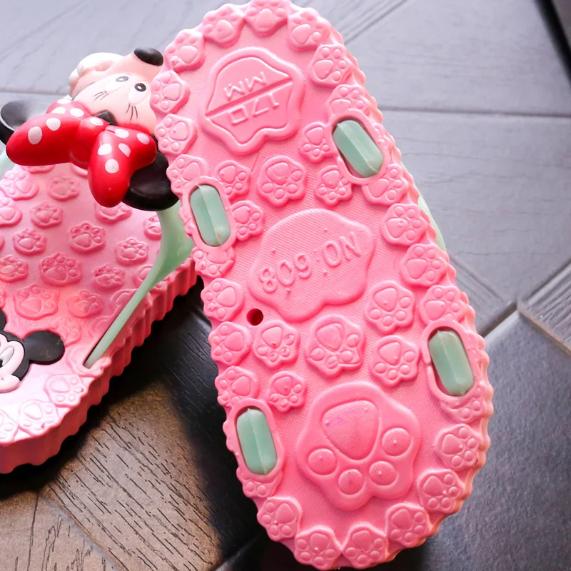 Children cool slippers summer new soft bottom baby slippers cartoon small, medium and large home non-slip Children cool slippers summer new soft bottom baby slippers cartoon small, medium and large home non-slip