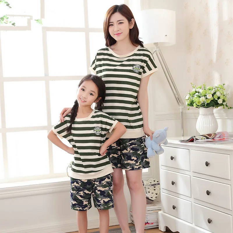 

2017 family look clothing set t-shirt+ pants mother daughter pajamas matching mother daughter clothes mommy and me clothes