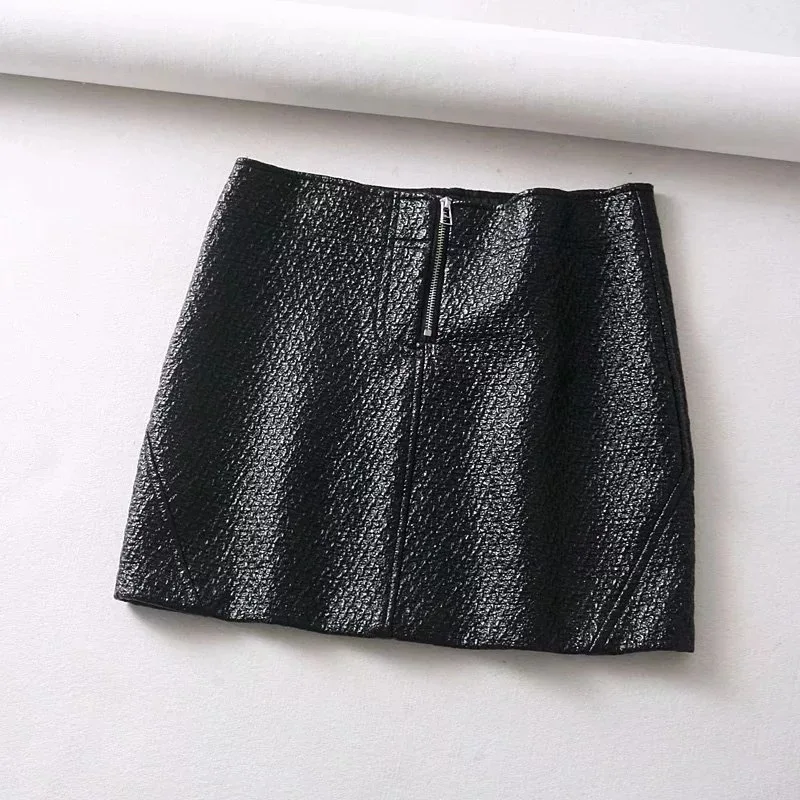 

2019 European Style Black Skirt Spring New Arrival Leather Skirt Women Simple Fashion Slim Solid Color Mini Skirt Free Shipping
