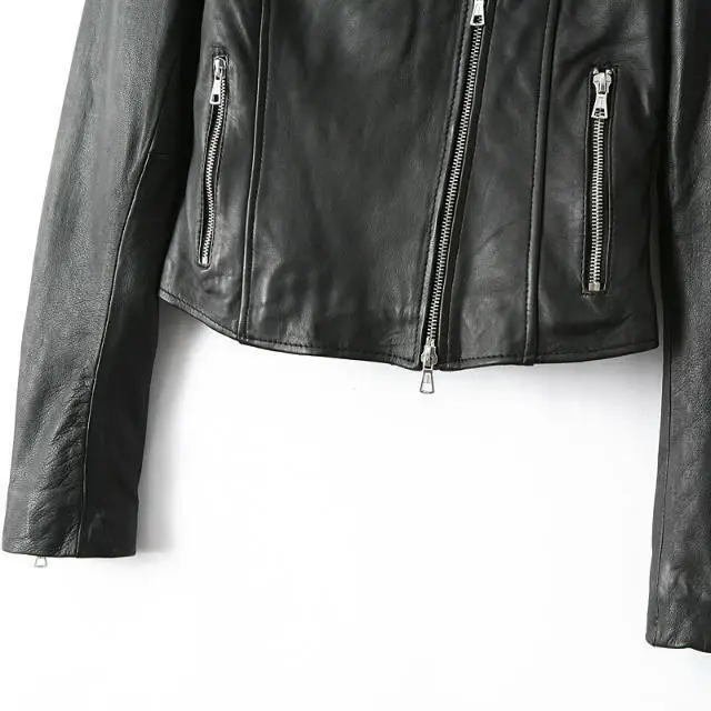 Весеннее пальто для женщин, мотоциклетная куртка из искусственной кожи, женская верхняя одежда, красная, черная, с заклепками, Женская Байкерская кожаная куртка, новинка
