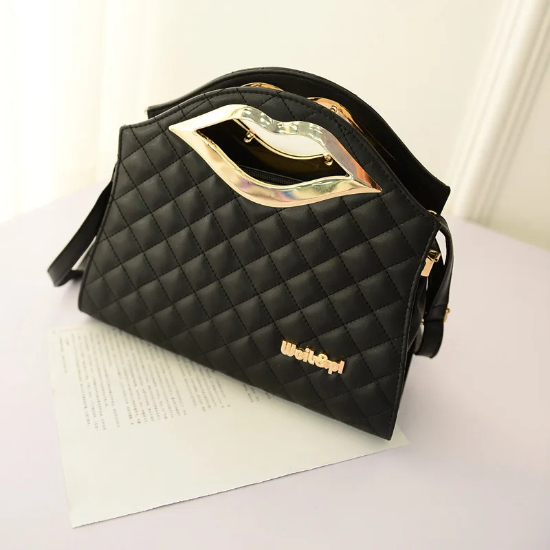 

New Fashion Casual Clutch diamond embroidery thread sexy lips Handbag Shoulder Tote bag ladies handbag bright evening bag 30