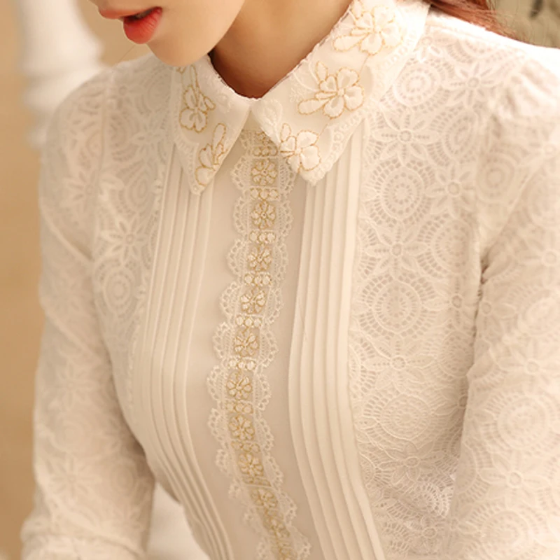 

2018 Autumn Winter Women Lace Embroidery Blouse Feminine Peter pan Collar Printed Patch Top Shirt Plus Size XXXL