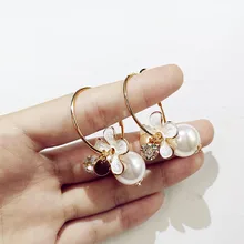2019 Women's Earrings Fashion Flower Pearl Hoop Earrings For Women Accessories Cute Sweet Rhinestone Earrings Jewelry pair of chic rhinestone hoop earrings for women
