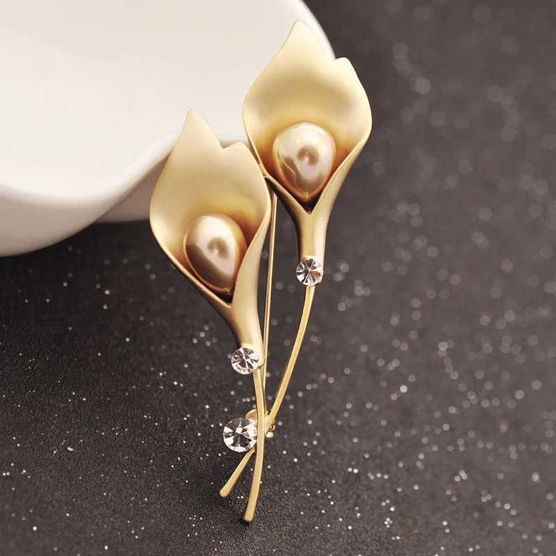 

Elegant Gold Color Tulip Flower Brooch Pin For Women Crystal Faux Pearl Costume Jewelry Clothes Accessories Brooches For Wedding