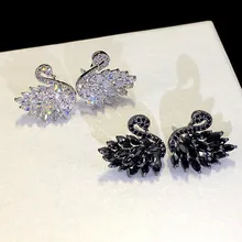 

Luxury Cute Swan White/Black Rhinestone Crystal Stud Earrings Women Fashion Animal Jewelry Elegant Earrings As Birthday Gifts