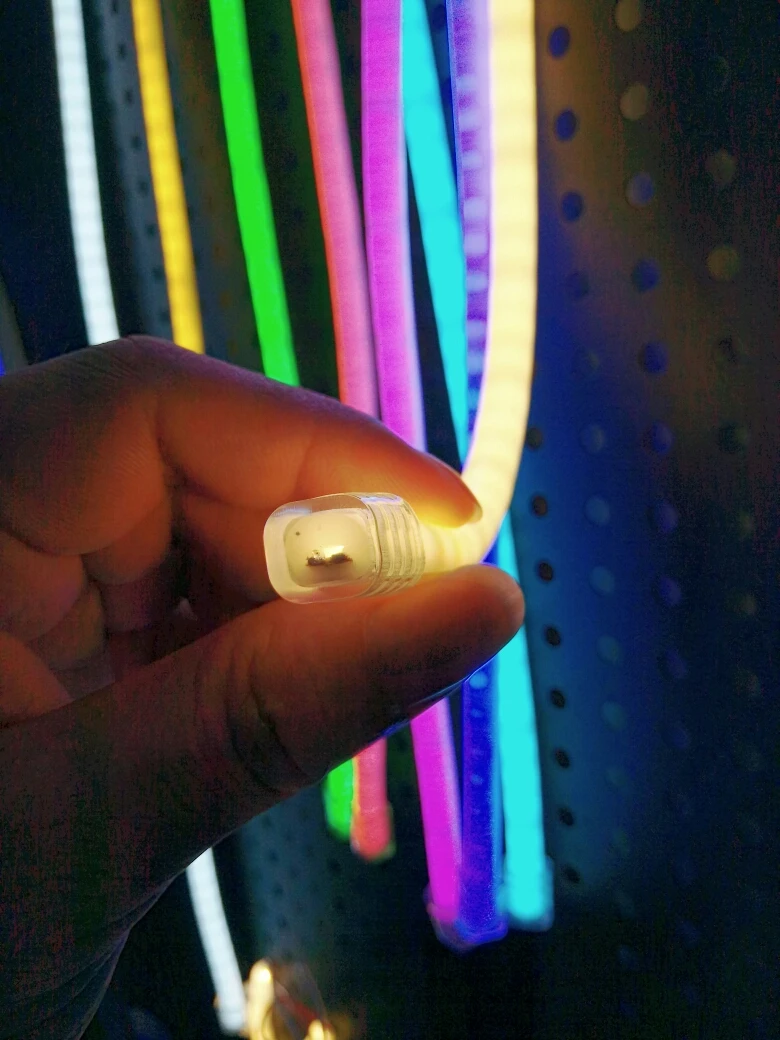 HTB1vwx7oiOYBuNjSsD4q6zSkFXaR