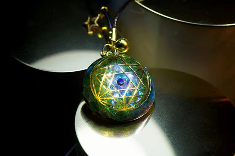 AURAREIKI Orgonite источник жизни кулон энергии Кристалл Подвеска Рэйки Цепочки и ожерелья излучения защиты Подвески Подвеска для Для женщин C0112