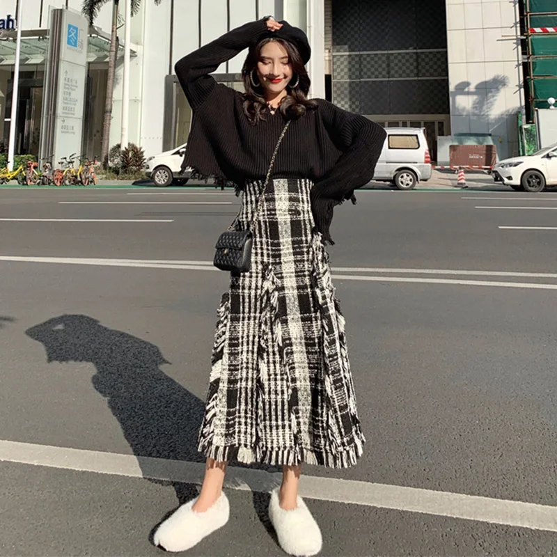 

French Retro Two-piece Female Design Lady Temperament Irregular Short Sweater+Check Skirt Fashion Casual Crop Top And Skirt Set