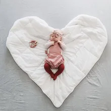 INS Sweet Baby Play Mat Love Heart Rug White Carpet Portable Blanket Rawling Game Mat Kids Toys Climb Pads Mat Room Cushion