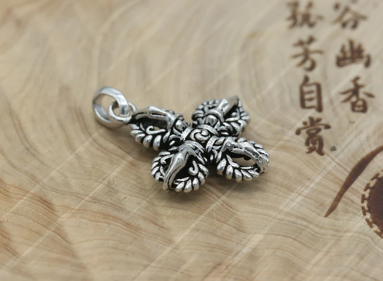 silver-pendant0301c