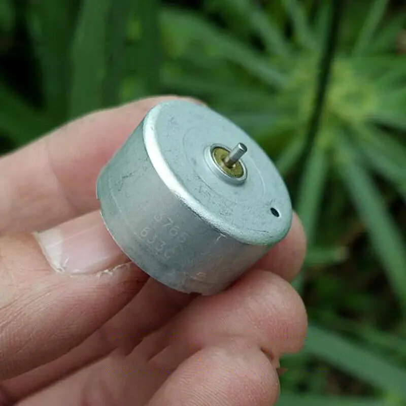 

Nidec Micro Mini 300 DC Motor RF-300CA Small 24mm Round Spindle Motor 6V 4300RPM DIY Solar Power Hobby Toy Fan Model