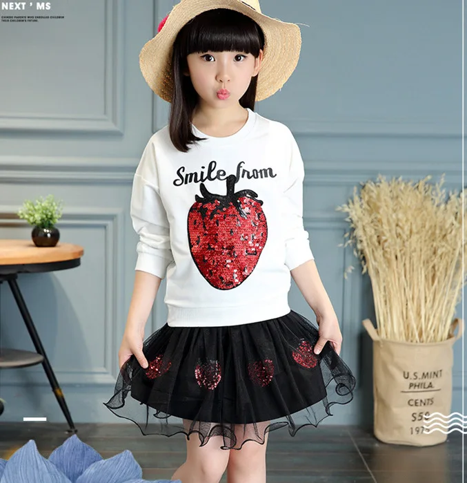 Summer Kids Strawberry Berries Pattern Paillette Decoration Blacl
