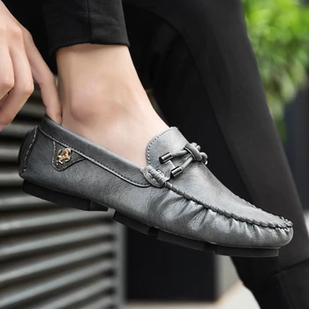 

New Fashion Leisure Driving Shoes Men's Office Leather Doug Drive Shoes Male Loafers Luxury Brogues Footwear Khaki Black Brown