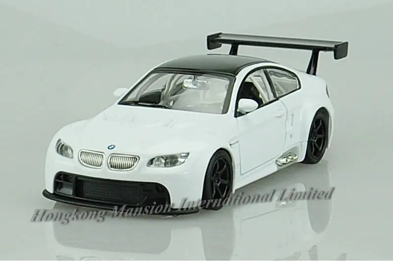 132 TheBMW M3 GTR STREET VERSION (2)