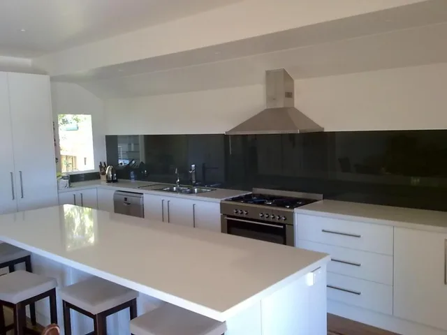 Modern kitchen cabinet doors white color-in Kitchen Cabinets from Home