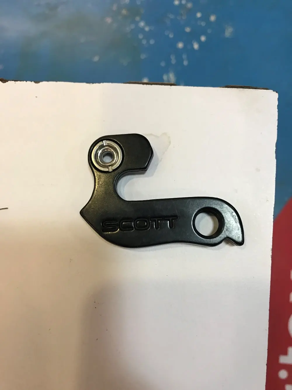 

Whole Sale 2pcs/lot For Scott Alloy Mountain Bike Gear Mech Rear Derailleur Hanger Dropouts Black/ Silver with Screws