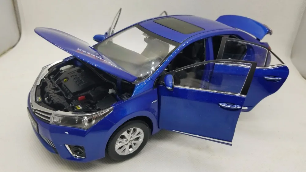 1:18 литая под давлением модель для Toyota Corolla синий редкий сплав игрушечный автомобиль миниатюрная Коллекция подарков