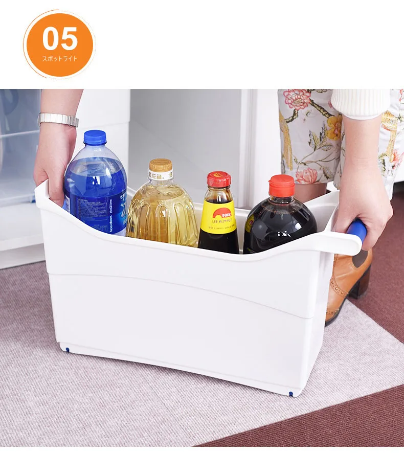 3 (9)