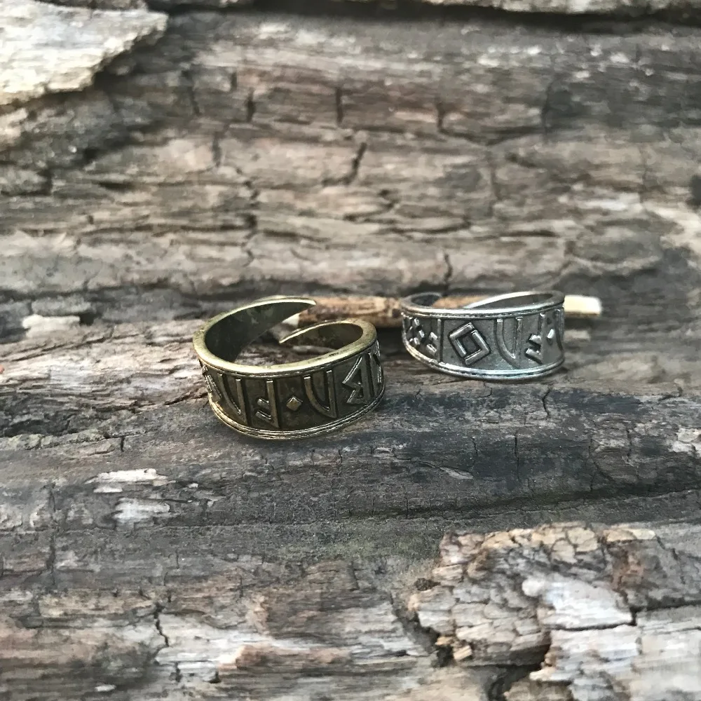 

2018 New Arrival Viking Runes Symboles Adjustable Ring Futhark Futhorc