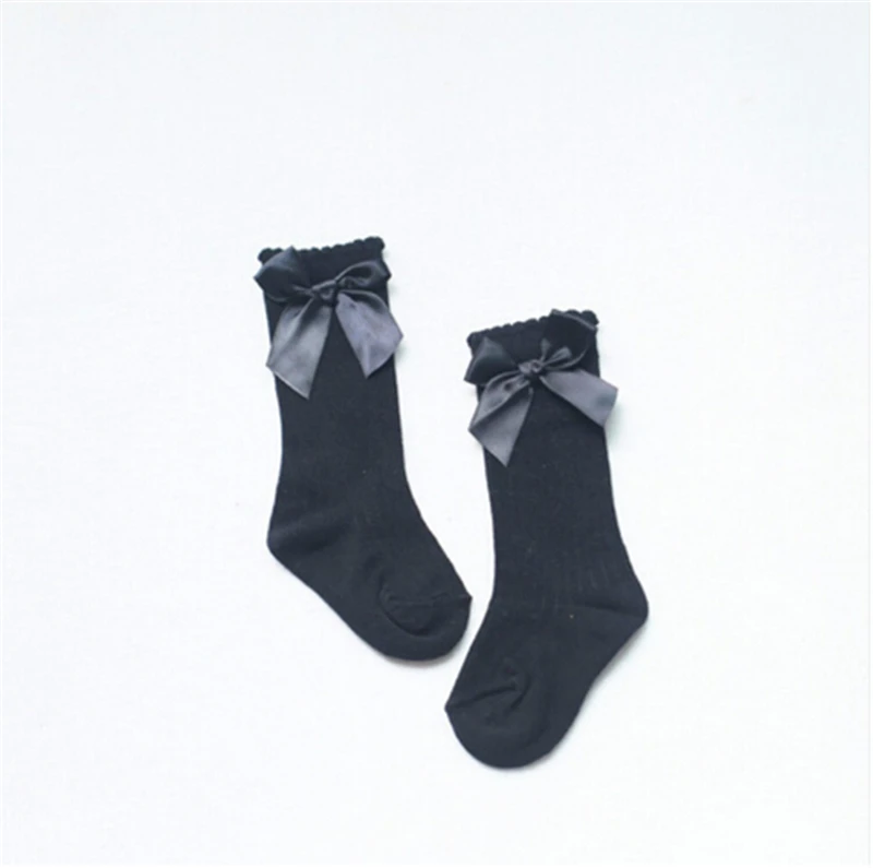 1 пара носков для маленьких девочек Гольфы с бантиками для маленьких принцесс, милые носки для малышей длинные Детские гетры без пятки - Цвет: Черный