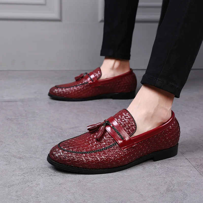 Fashion Weave Pattern Tassel Fringe Leather Shoes Slip On Casual Loafers Plus Size Round Toe Men Shoes Gift for Father