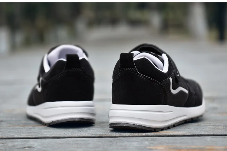 Breathable Unisex Casual Shoes 2018 Lace Up Valentine Sneakers Women Trainers Outdoor Sport Mesh Shoes For Mother Fitness XZ62 (24)