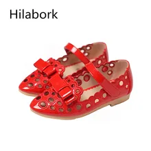 2017 printemps de nouveaux enfants shoes shoes fille de laque peau creux style Britannique casual shoes mode noir fond mou shoes
