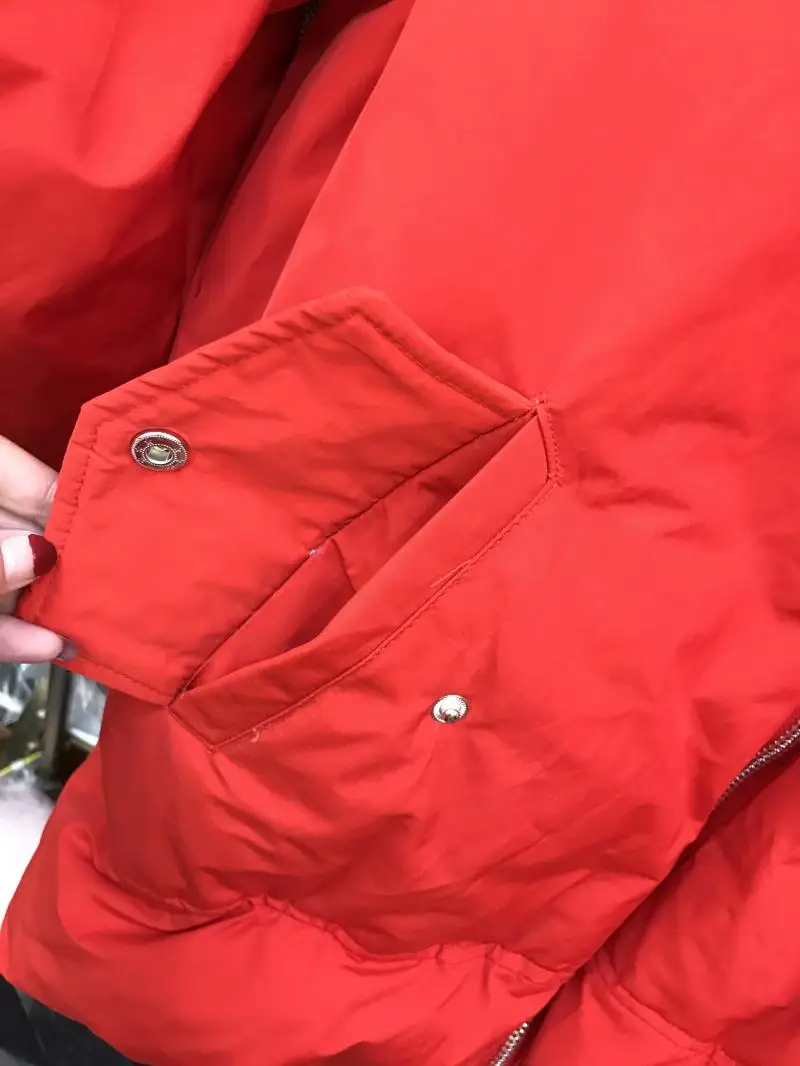 Новинка, корейский стиль женские пуховик женская зимняя куртка puffer parka ткань из натурального меха енота Красный Черный Крем негабаритных