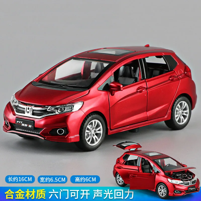 1/32 Honda Fit литые под давлением автомобили игрушечный транспорт люк хэтчбек Вытяните назад коллекционные игрушки для автомобилей со звуком и светильник для детей - Цвет: Красный