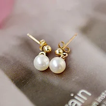 Серьги-гвоздики для женщин, ювелирные изделия с жемчугом, элегантные женские красивые аксессуары, Пресноводный Жемчуг, не аллергенные золотые металлические висячие серьги