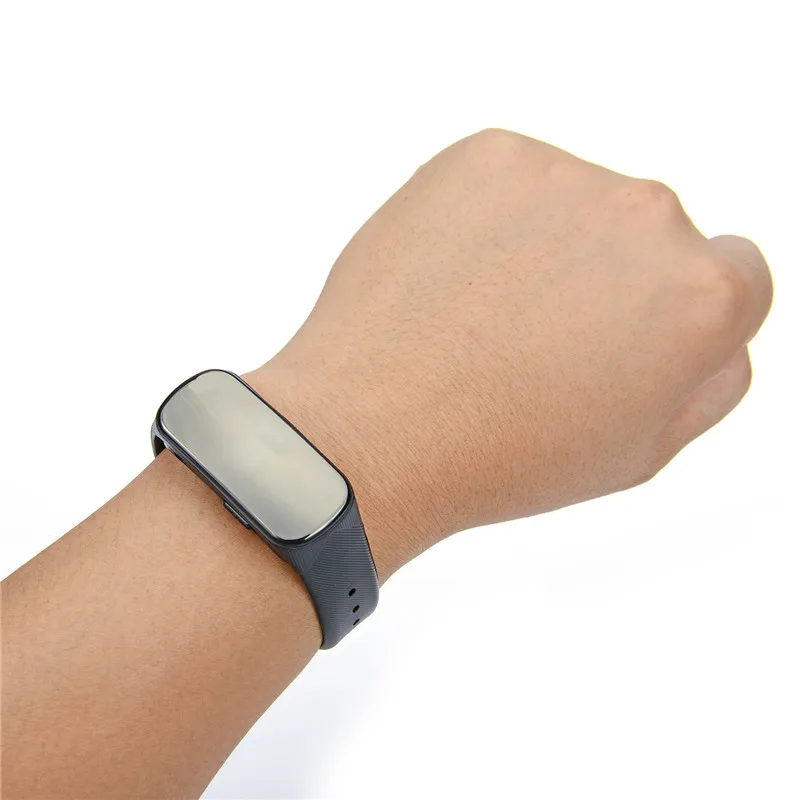 8GB Digital Voice Recorder Wearable Watch Audio Recorder Bracelet MP3 Sound Recording Dictaphone OLED Screen grabadora de voz (7)