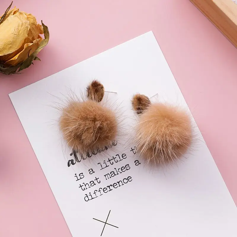 

Fashionable Sexy Leopard Print Button Wool Ball Earrings Simple Temperament Autumn And Winter Brown Hair Mink Ear Jewelry Trendy