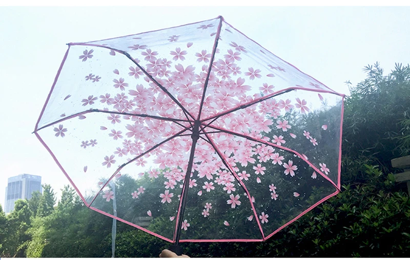 Folding a small fresh umbrella21