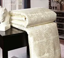 Quatre couleurs soie du mûrier couette couvre-lits matelassés couverture d’été et d’hiver roi reine pleine taille double couette literie ensemble