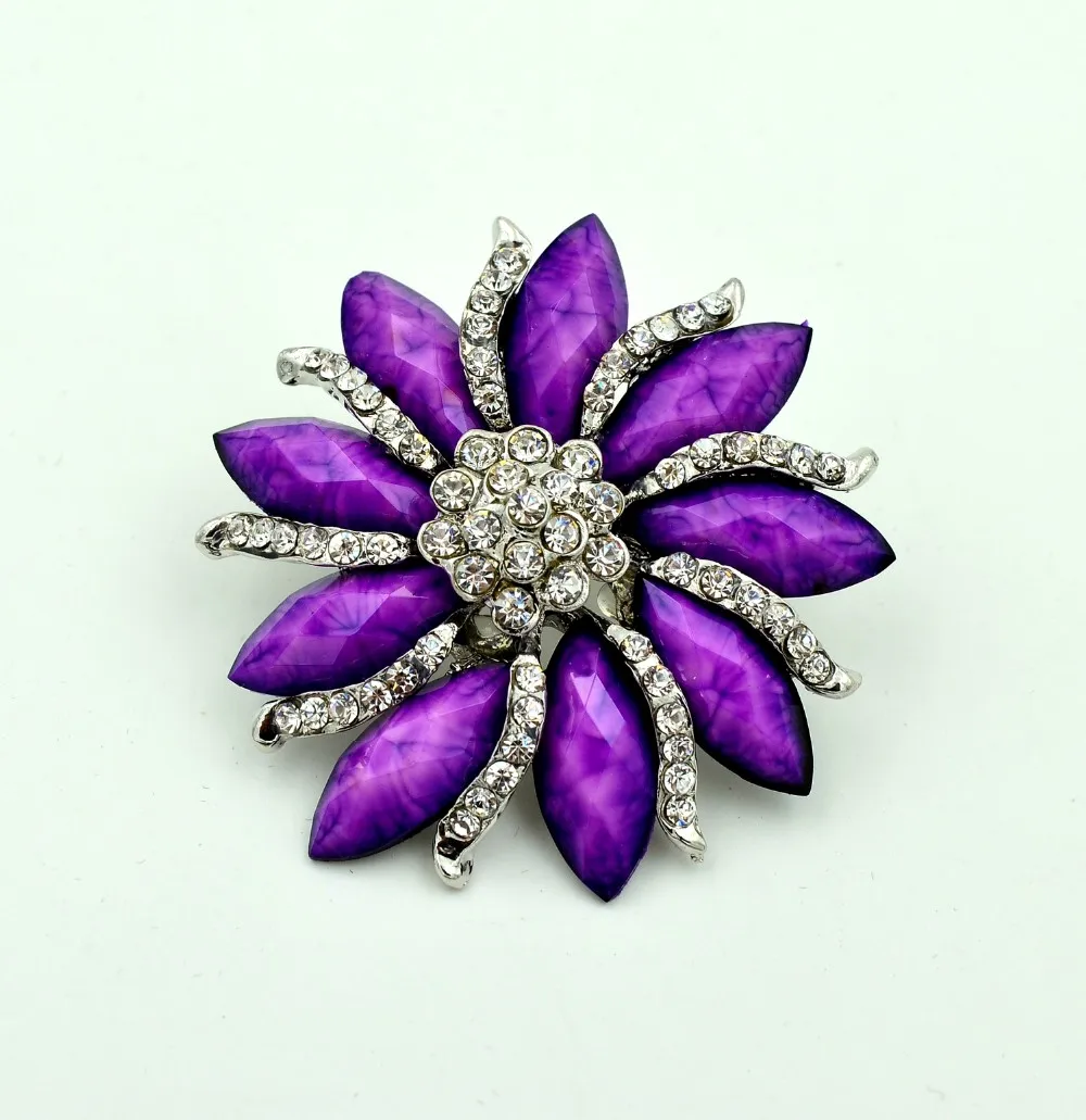 2.25" PURPLE CUT-OUT GARLAND FLOWER DIAMANTE RHINESTONE CRYSTAL BROOCH PIN 2.25" PURPLE CUT-OUT GARLAND FLOWER DIAMANTE RHINESTONE CRYSTAL BROOCH PIN