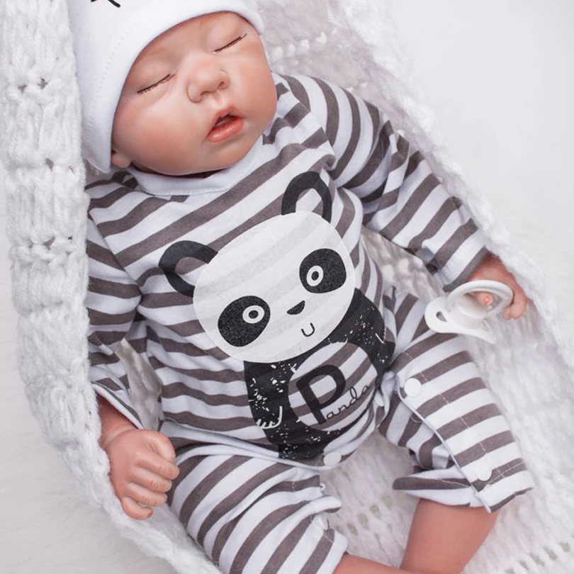 bébé reborn garçon en silicone