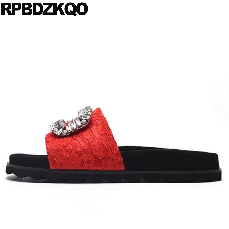 

2018 Sandals Diamond Red Open Toe Luxury Shoes Women Designer Slides Rhinestone Runway Slip On Summer Flat Lace Ladies Crystal