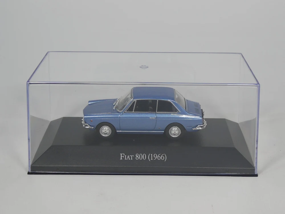 ixo 1:43 Fiat 800 1966 Diecast model car