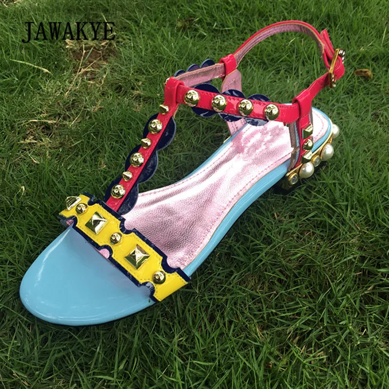 2018 Bohemia Runway Gladiator Sandals Woman Open Toe Rhinestone Rivet Pearl Mixed Colors T-strap Flat Sandals Ladies Shoes women luxury style mixed colors rhinestone flat sandals clip toe beautiful crystal bohemia flat sandals strap buckles sandals