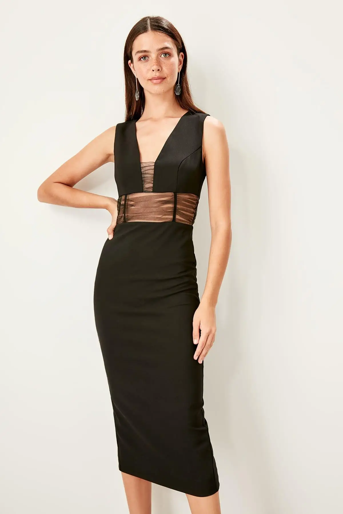 

Trendyol Black Waist Detail Dress TPRSS19BB0559