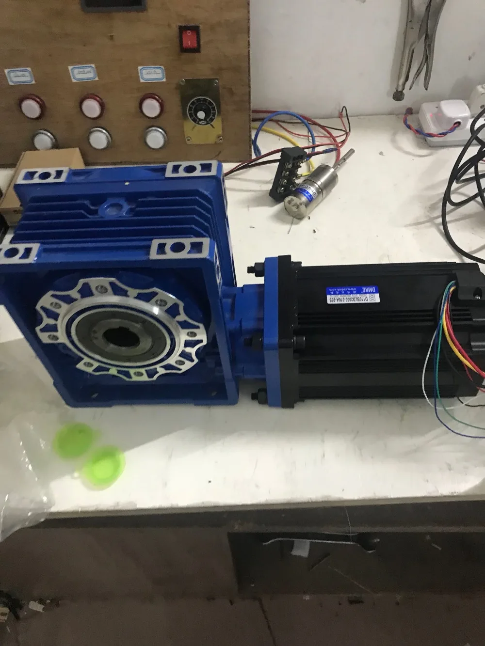 

48V 86 flange RV50 Worm Reducer Brushless DC Motor 300W Gear Ratio 7.5 10 15 20 25 40 50 60 :1